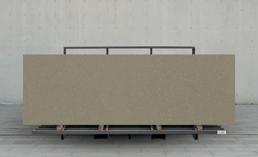 Terazzo Verde Slat And Papper